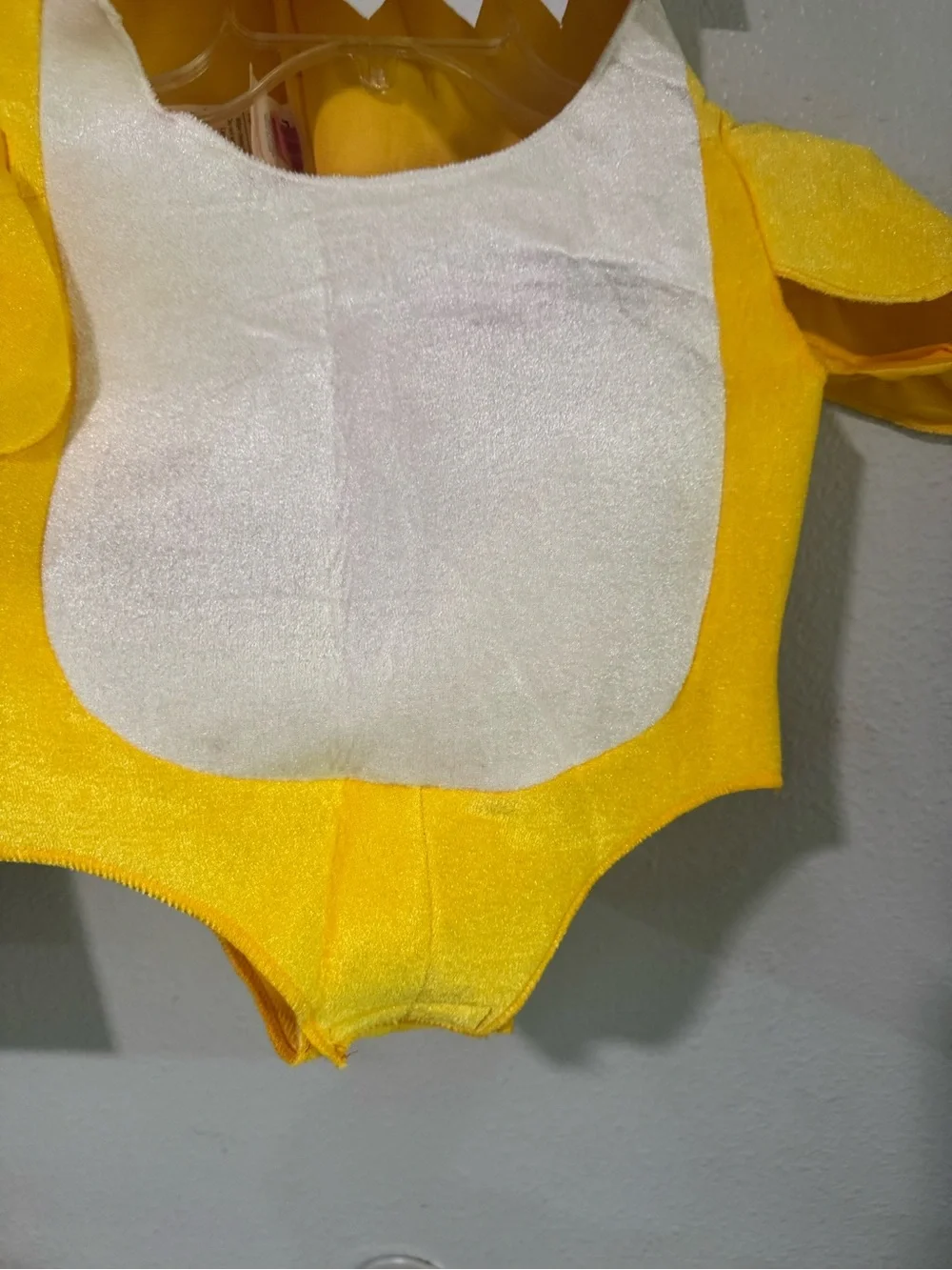 RUBIES Pinkfong Yellow Shark Hooded One-Piece Halloween costume romper size 2T
